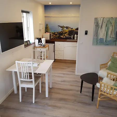 Bed & Breakfast Engholmbb Odense