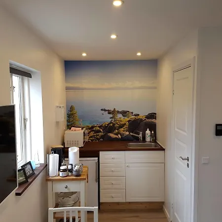Bed & Breakfast Engholmbb 3*