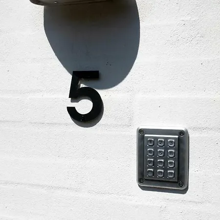 Engholmbb Oda ve Kahvaltı